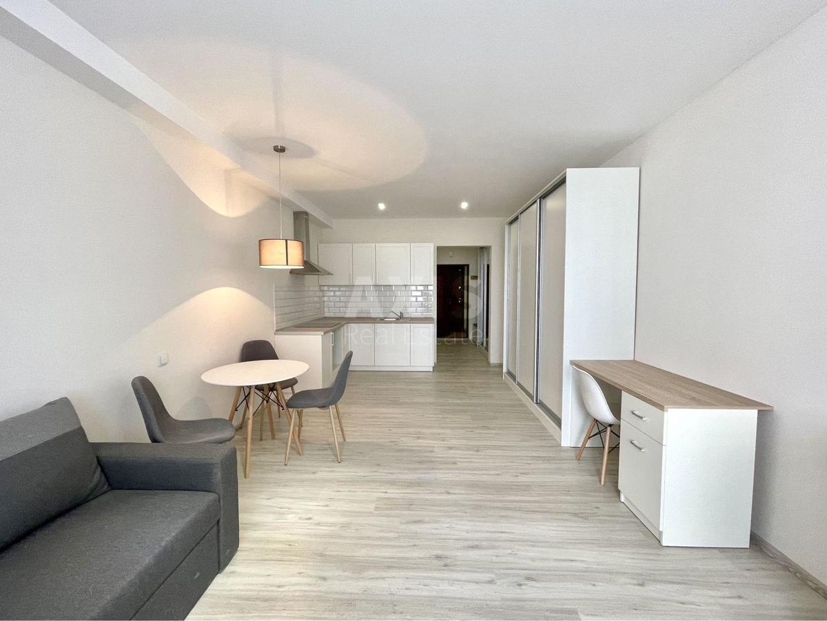 1k apartment vul. Myhajla Maksymovycha 24
