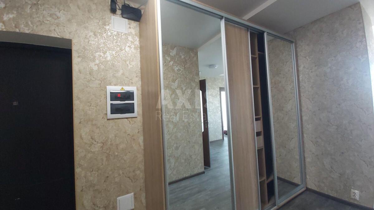 2k apartment vul. Pivnichno-Syrec'ka 108