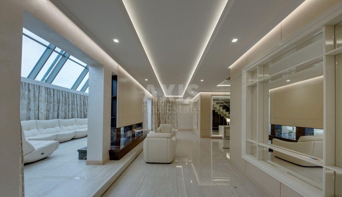 5k apartment vul. Nazarivs'ka 110