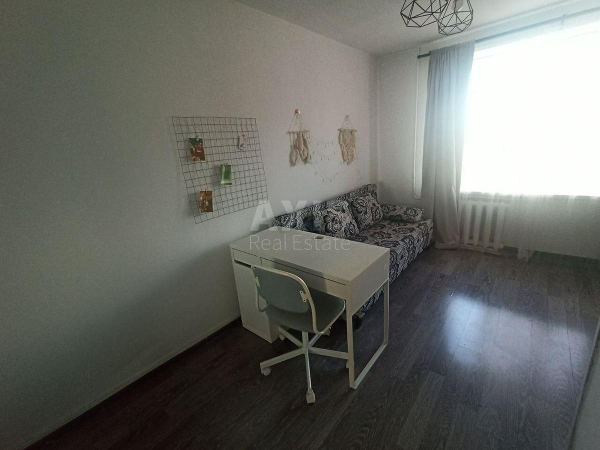 1к квартира ул. Радомышльская 2А1