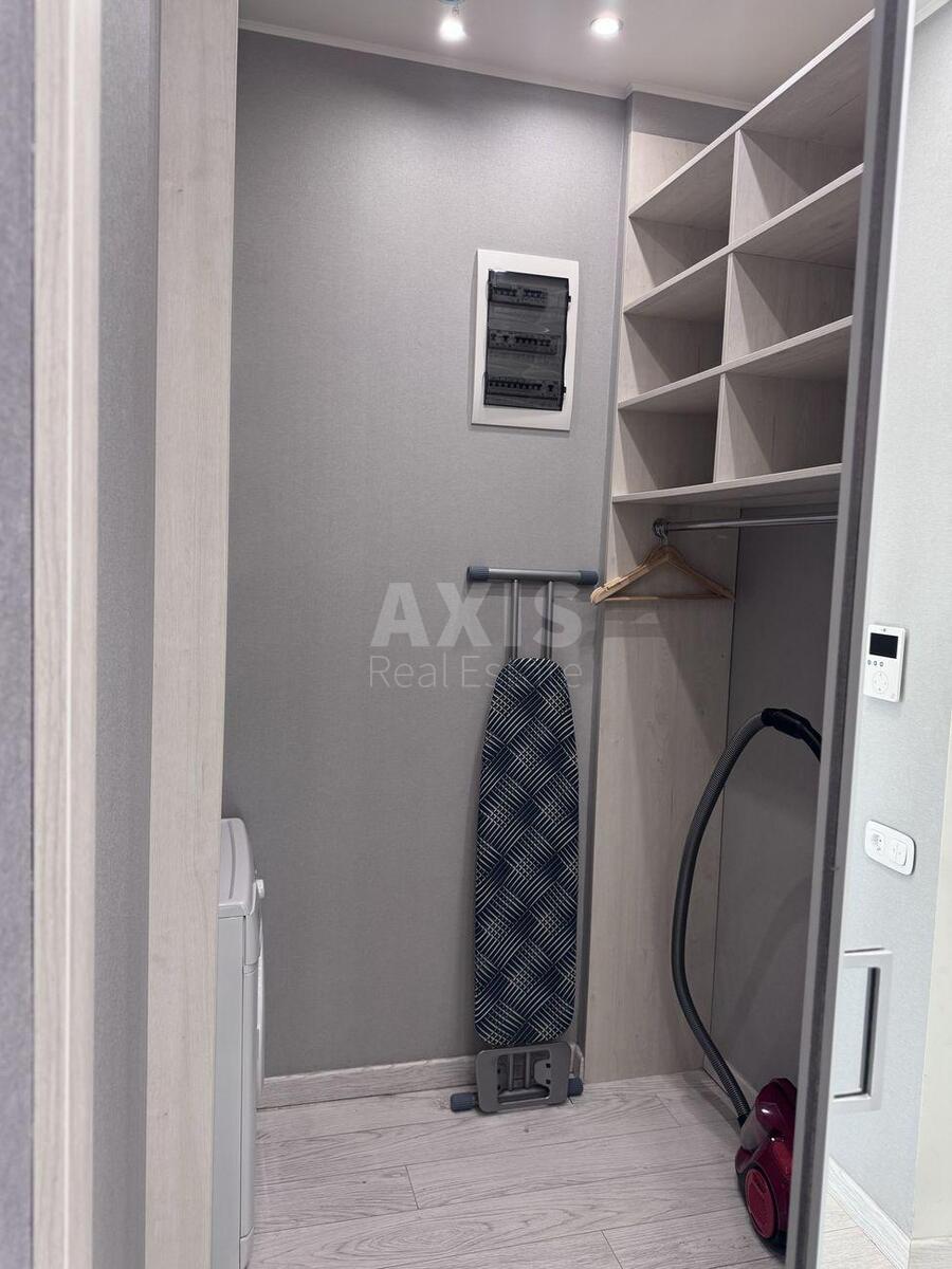 1k apartment vul. Vasylya Tyutyunnyka 52/16372612