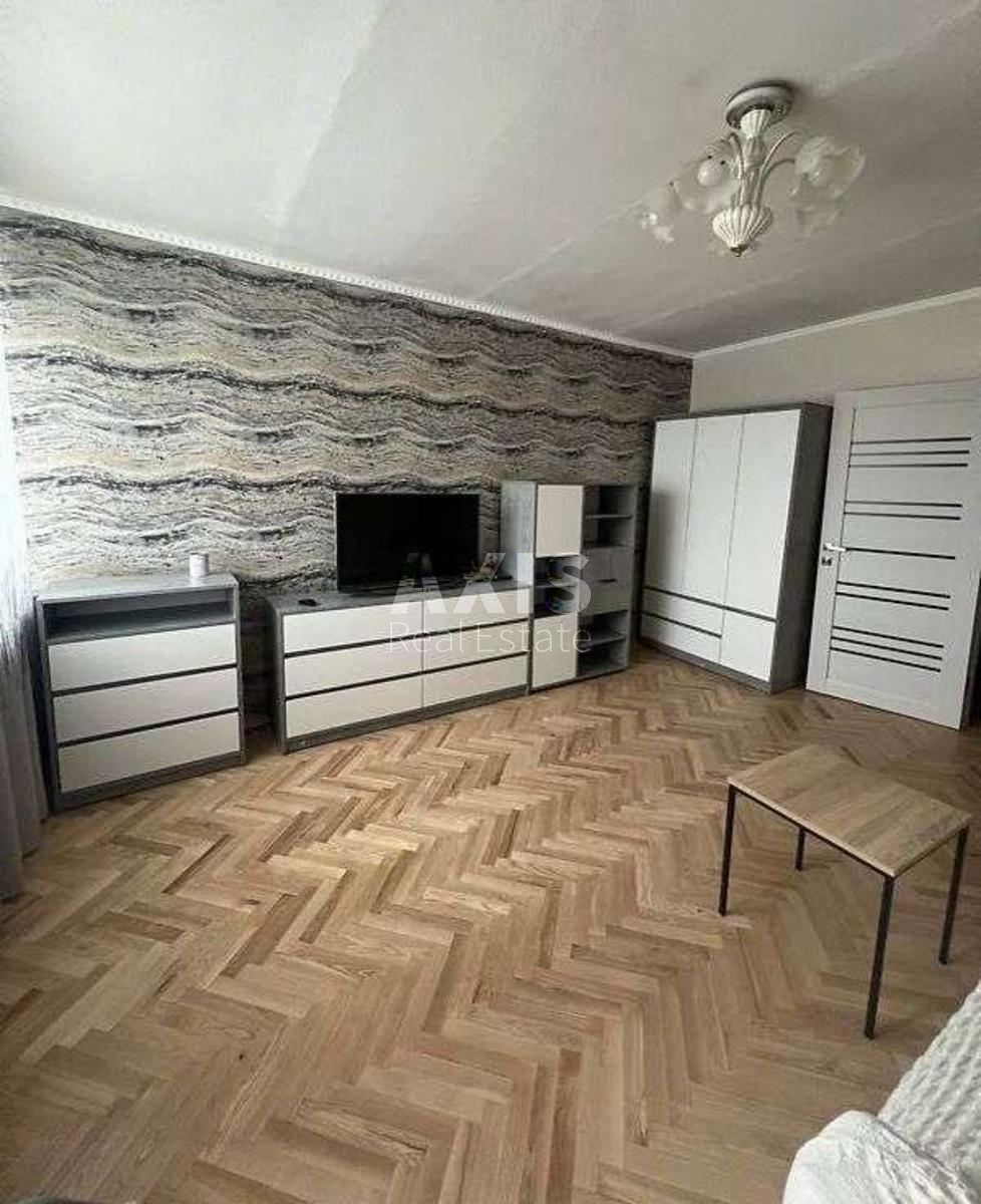 3k apartment vul. Antonovycha 103А302510