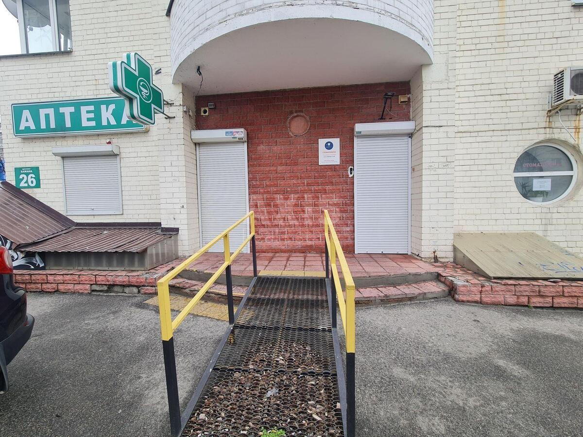 Trade object pr-t Bazhana Mykoly 26, 51m2