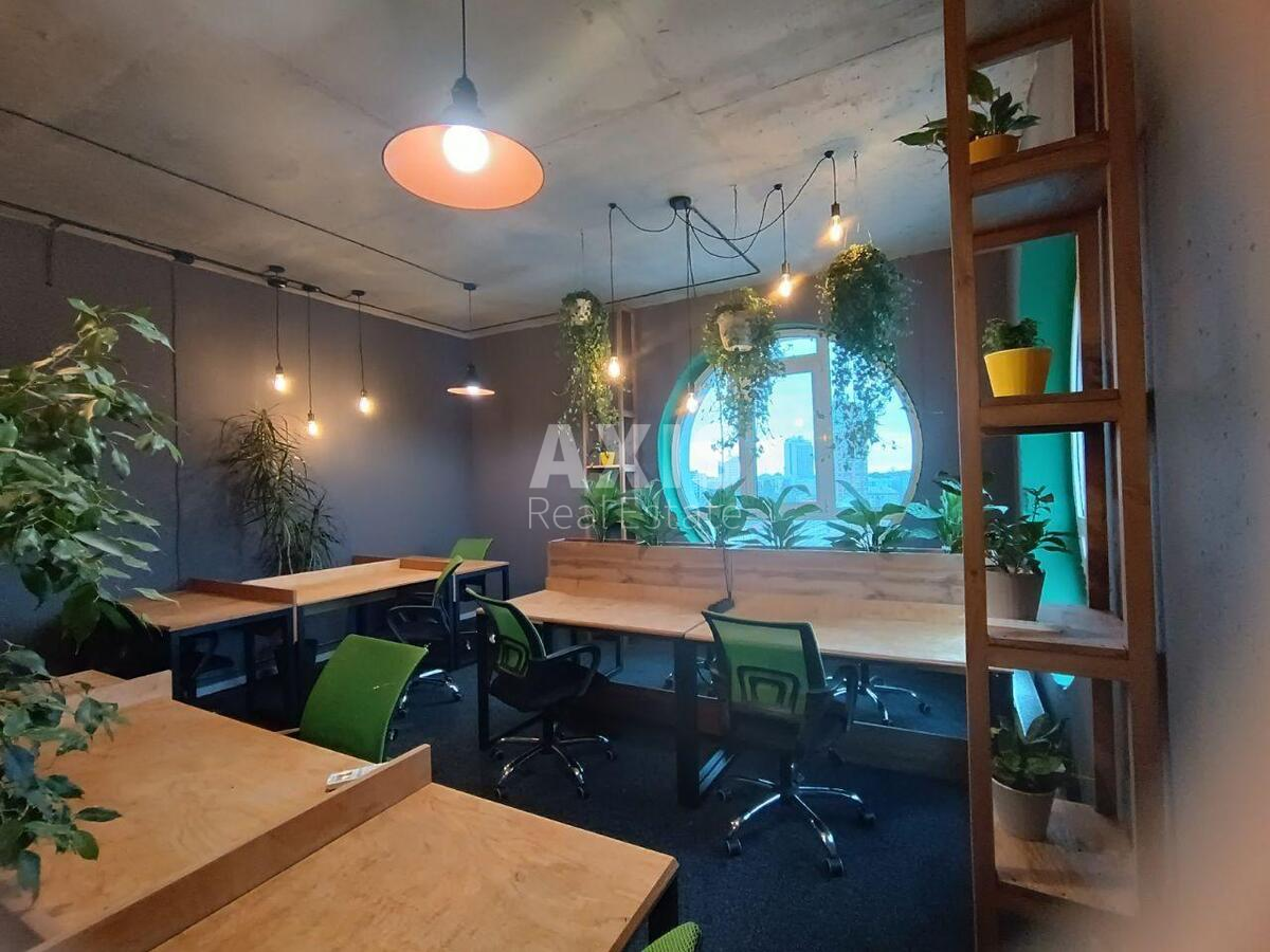 Office uzv. Klovs'kyj 7, 24m21