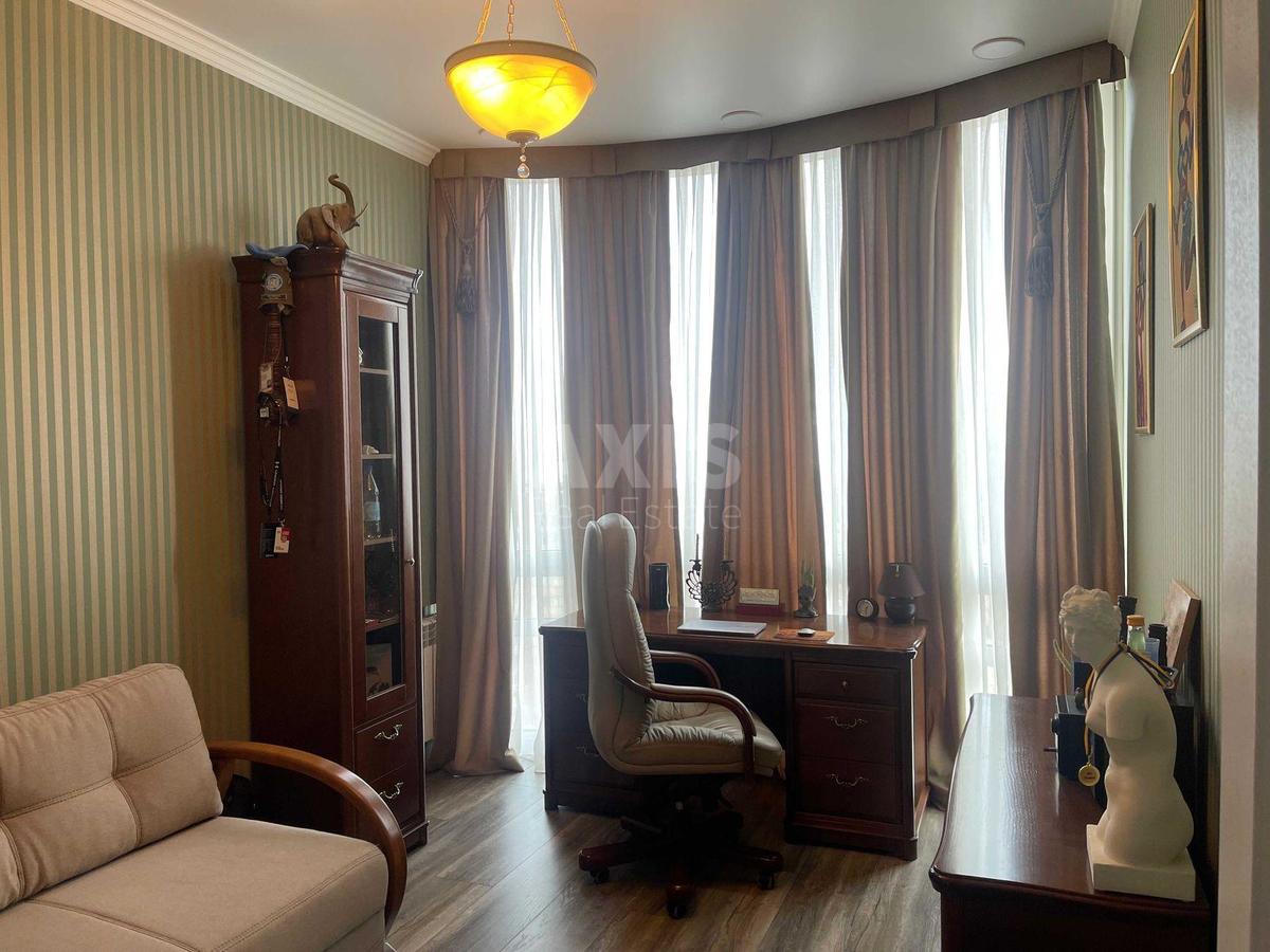 5k apartment vul. Demii'vs'ka 139