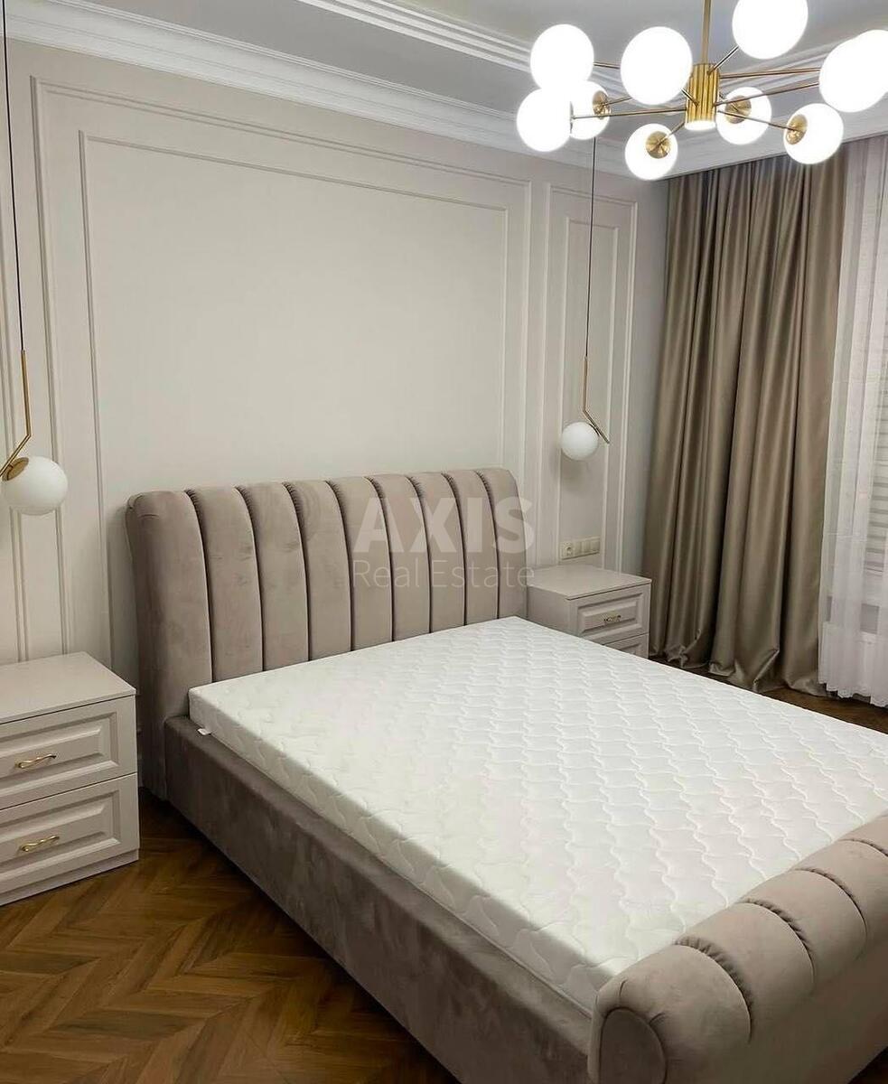 2k apartment vul. Dragomyrova Myhajla 182