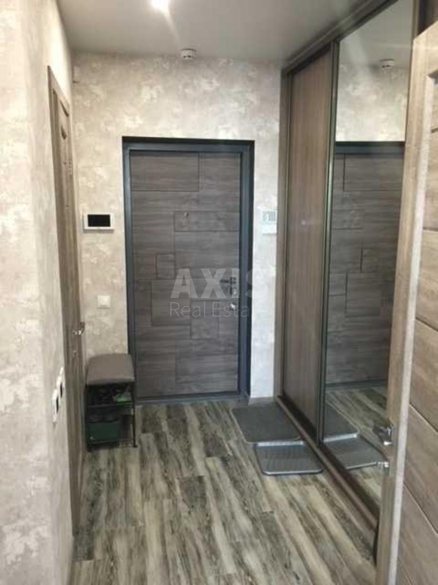 1k apartment vul. Myhajla Maksymovycha 3Г2
