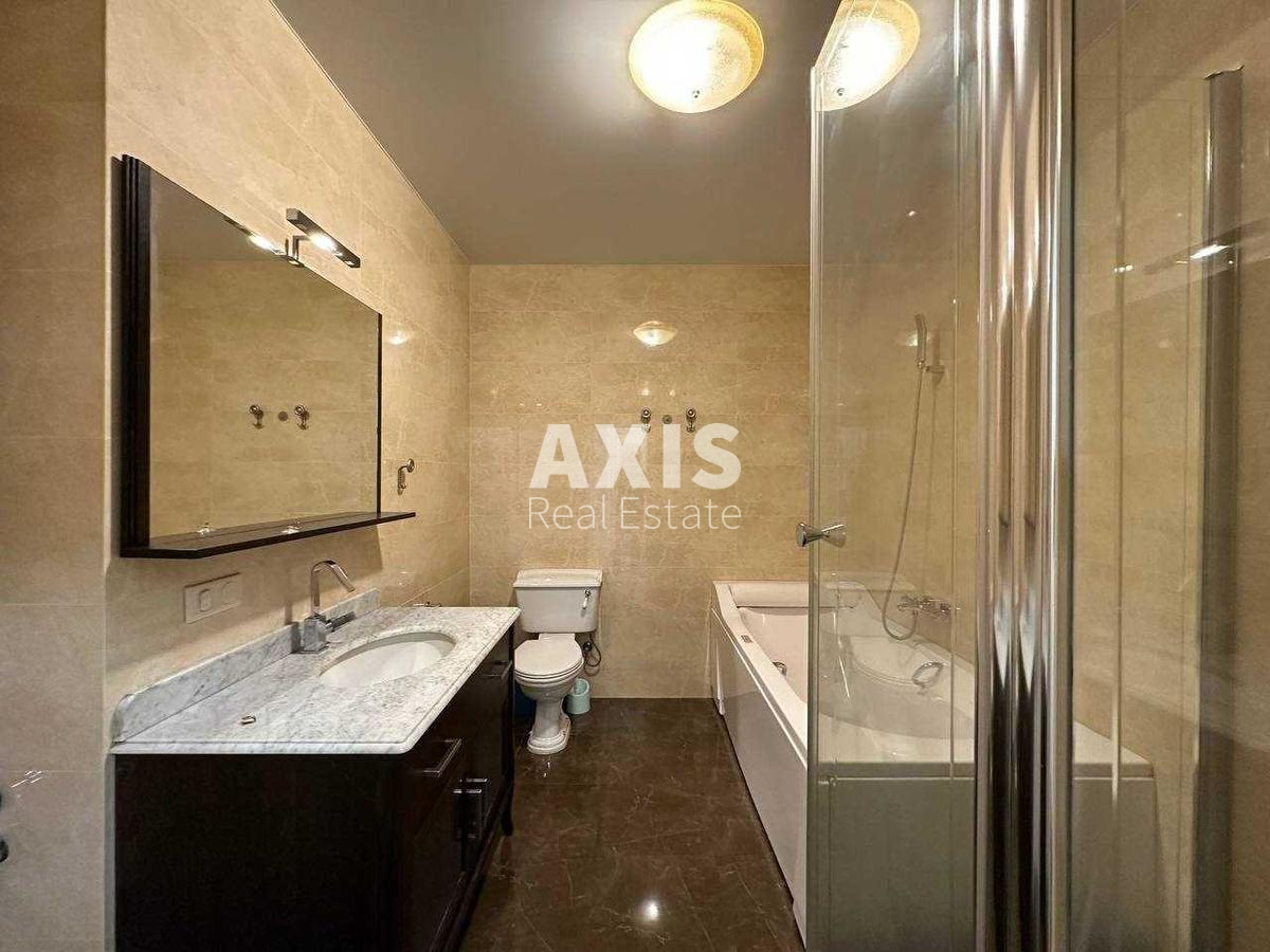 4k apartment vul. Bul'varno-Kudrjavs'ka 363
