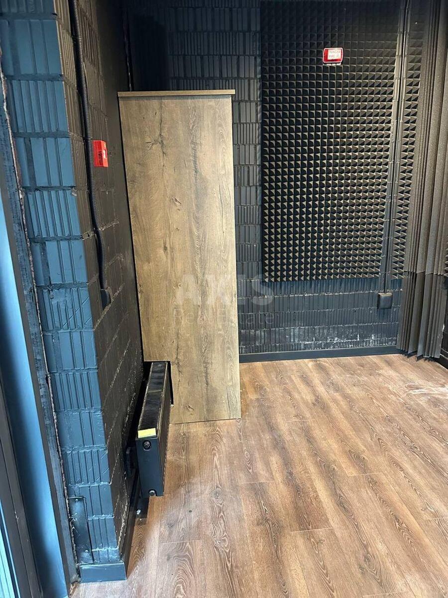 Office vul. Hohlovyh Sim'i' 8, 13m2606919