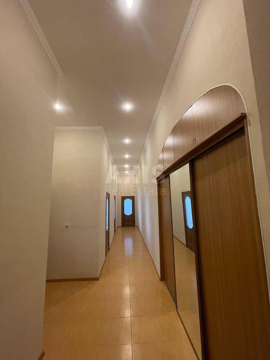 Office vul. Saksagans'kogo 44, 90m2566021