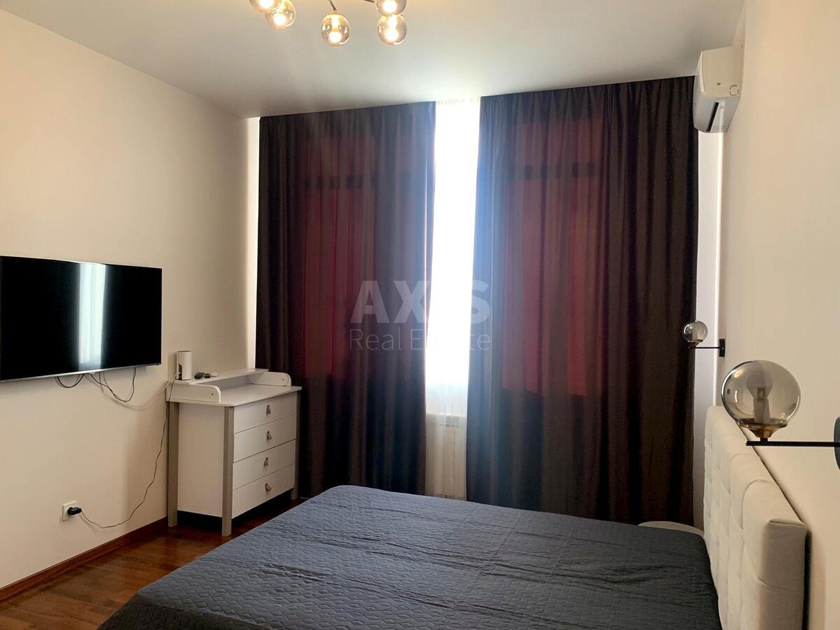 Дoм бул. Николая Михновского, 300м2, город Киев610399