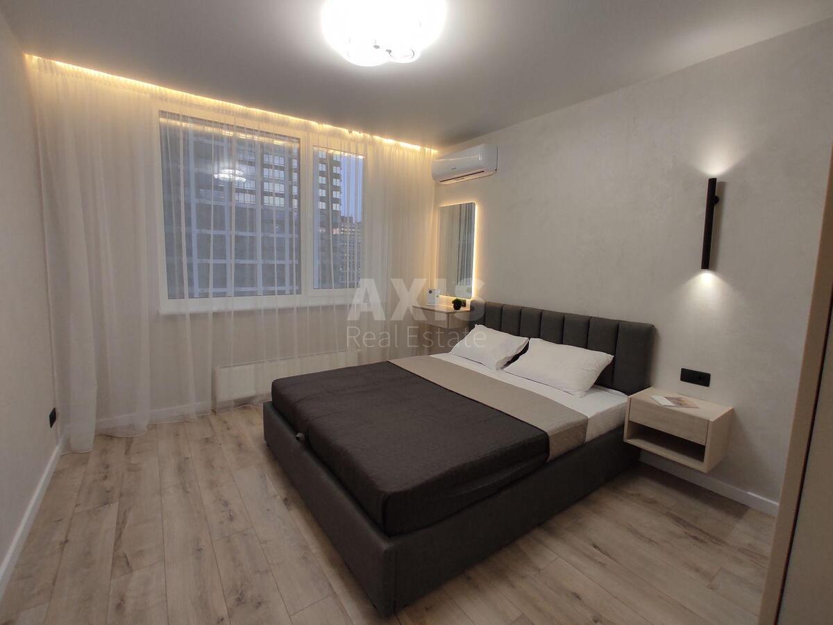 1k apartment vul. Rodyny Kristeriv 144