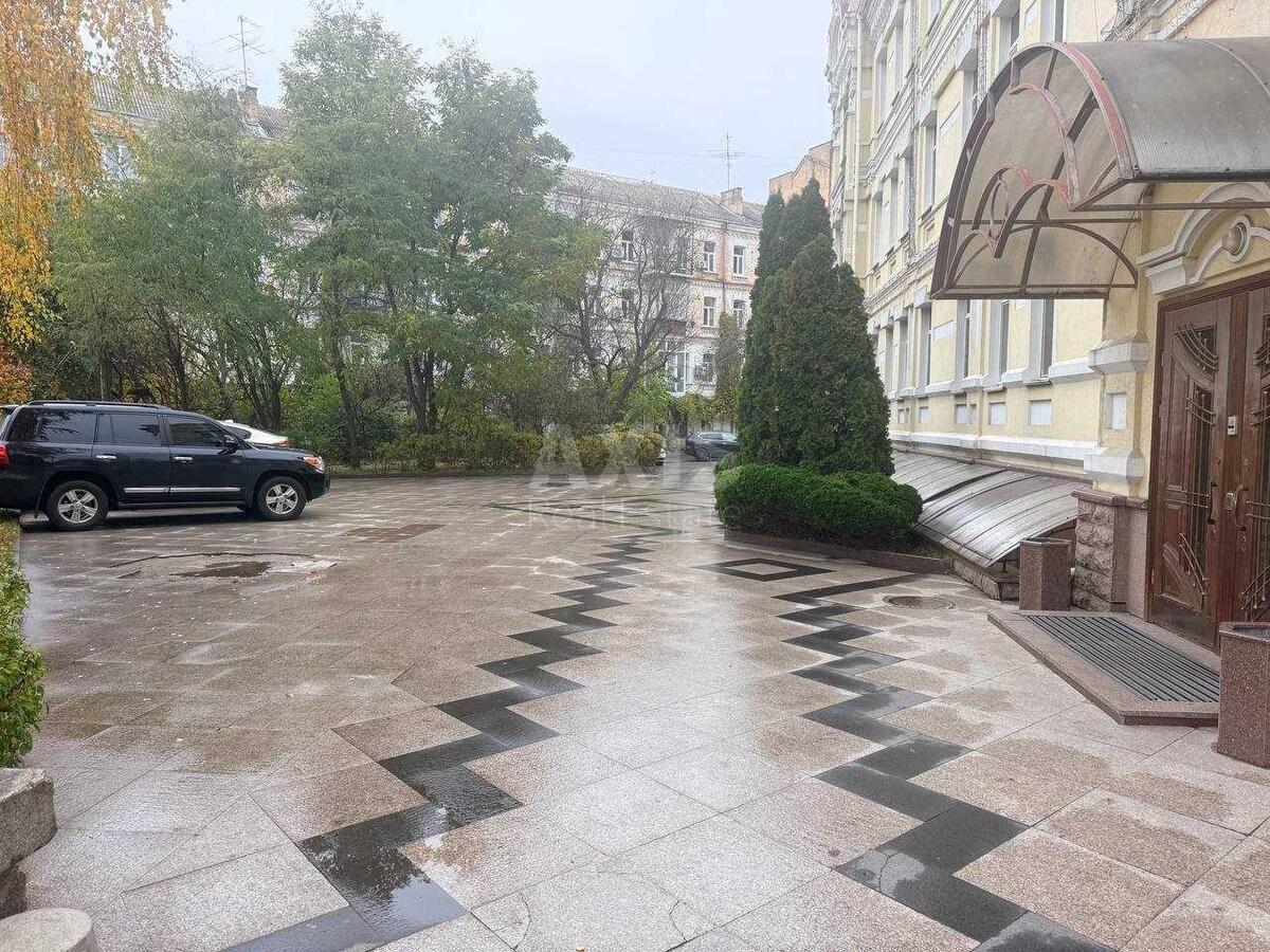 Office vul. Kostjantynivs'ka 32Б, 972m2625170