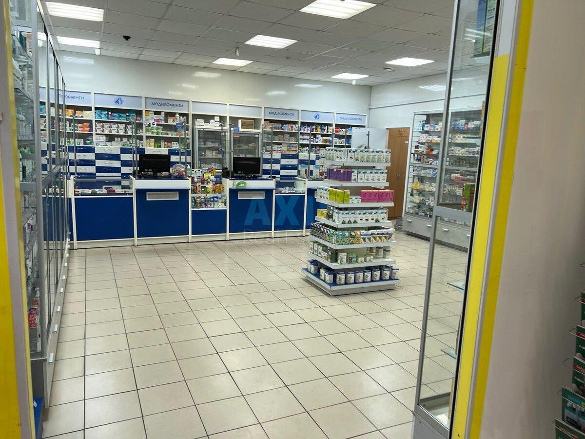 Объект торговли пл. Печерская 1, 74м22