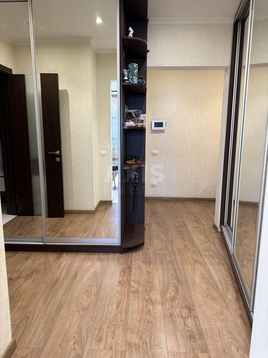 3k apartment vul. Urlivs'ka 36619729