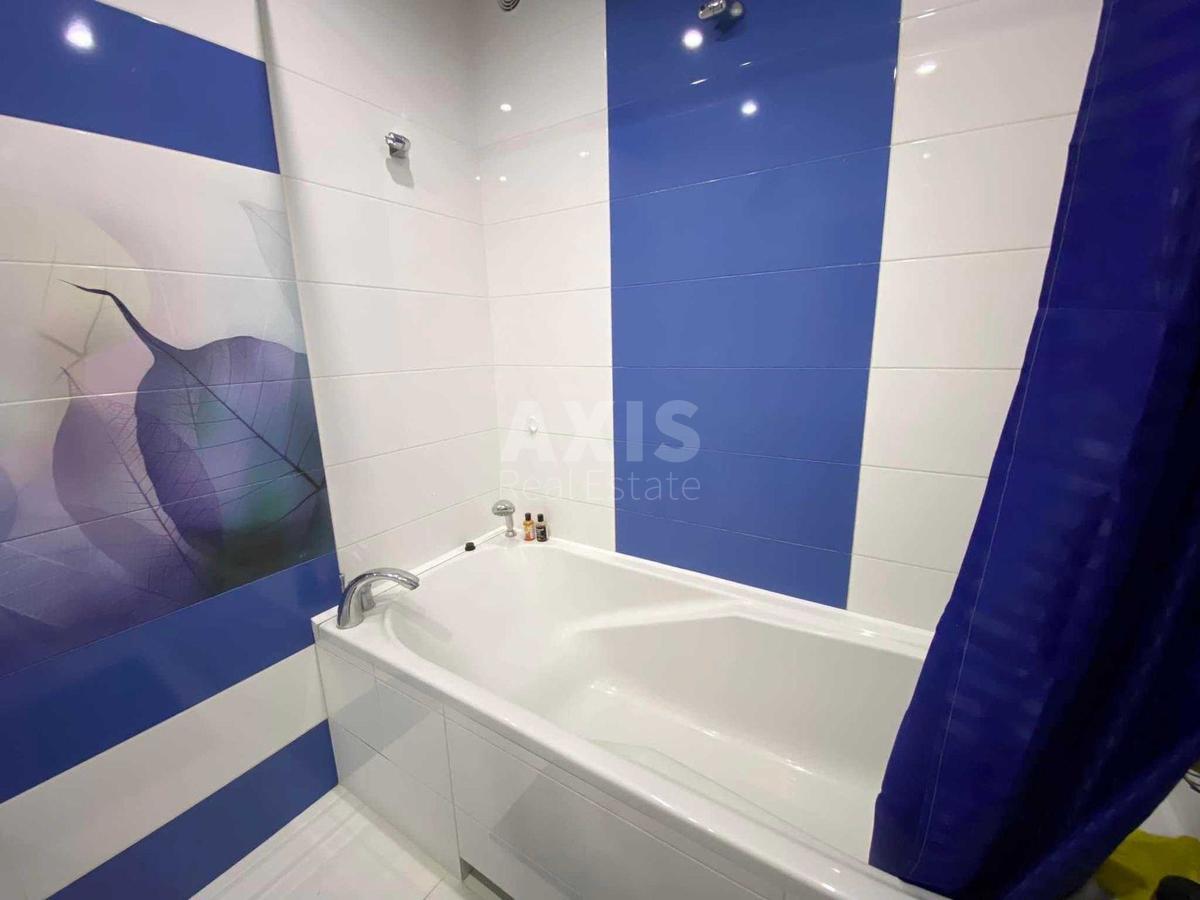 3k apartment vul. Zdolbunivs'ka 1317