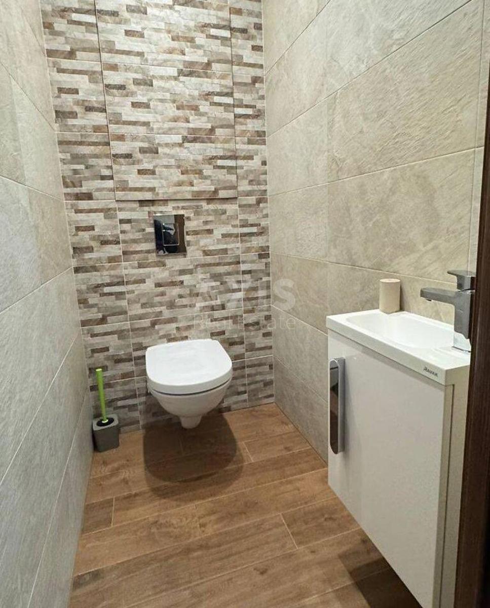 2k apartment vul. Vashhenka Grygorija 12