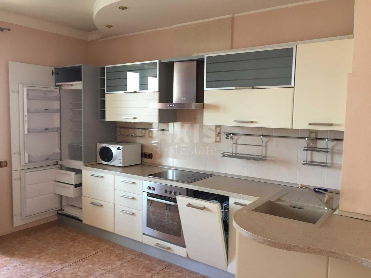3k apartment vul. Mykil's'ko-Slobids'ka 4В