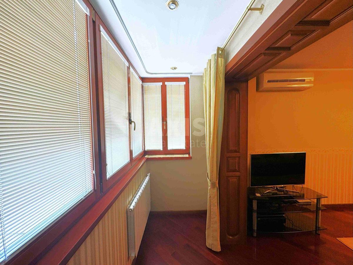 3k apartment vul. Bal'zaka Onore de 862