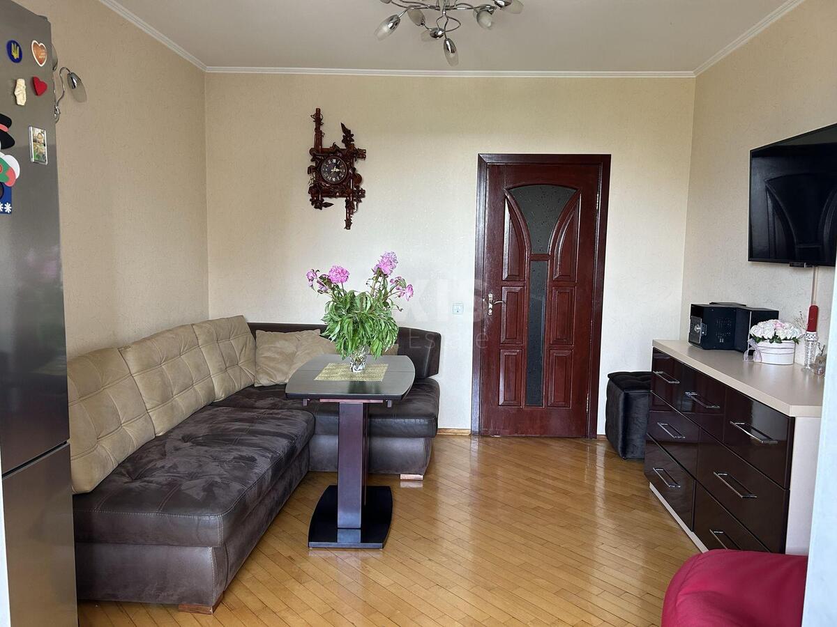 3k apartment pr-t Grygorenka Petra 5584595