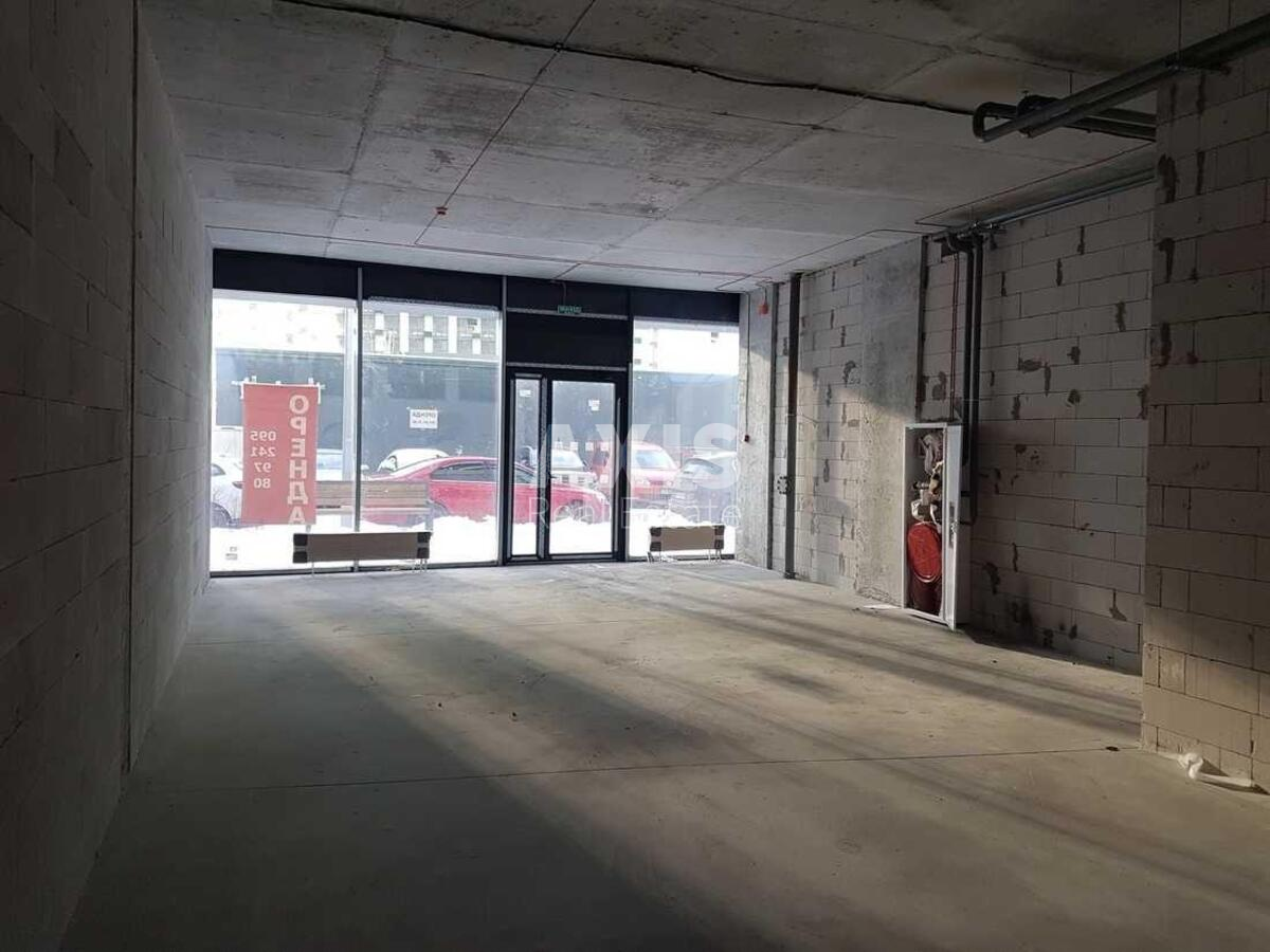 Trade object nab. Dniprovs'ka 15, 70m20