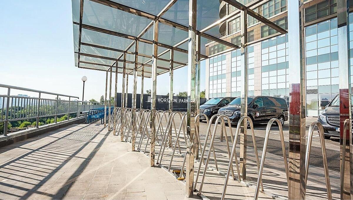 Office vul. Amosova Mykoly 12, 270m27