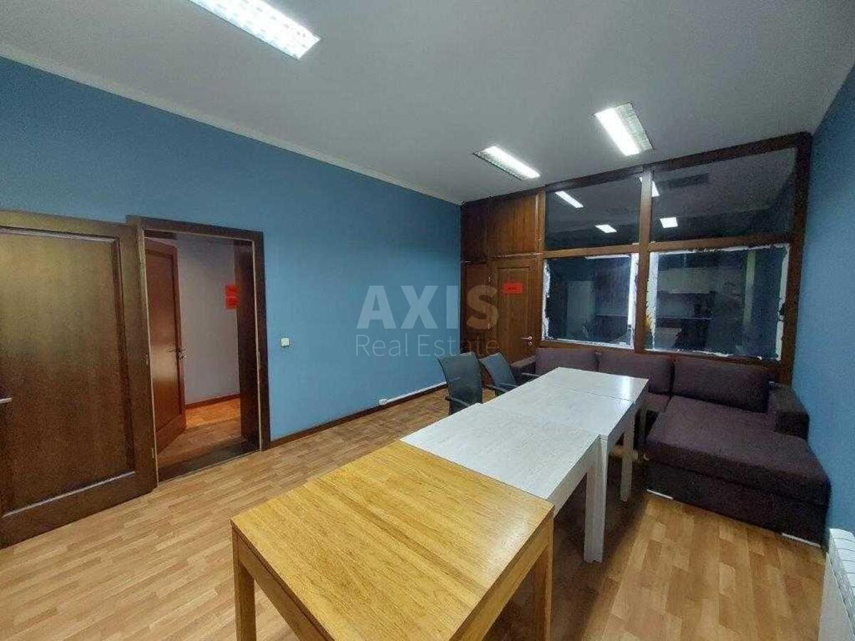 Office vul. Nyzhn'ojurkivs'ka 45, 220m2590119