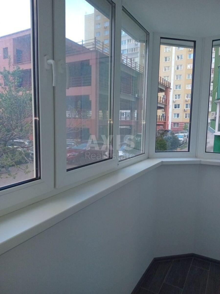 1k apartment vul. Myhajla Maksymovycha 311