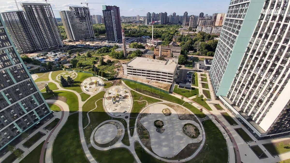 2k apartment vul. Pivnichno-Syrec'ka 1012