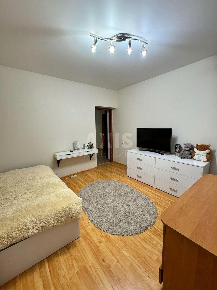 2k apartment vul. Verhovynna 914
