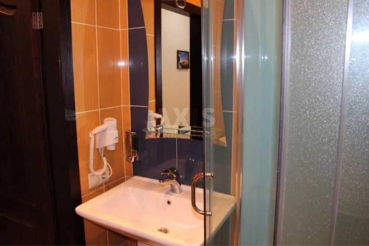 Service object vul. Grechka Marshala 5, 1180m26037711