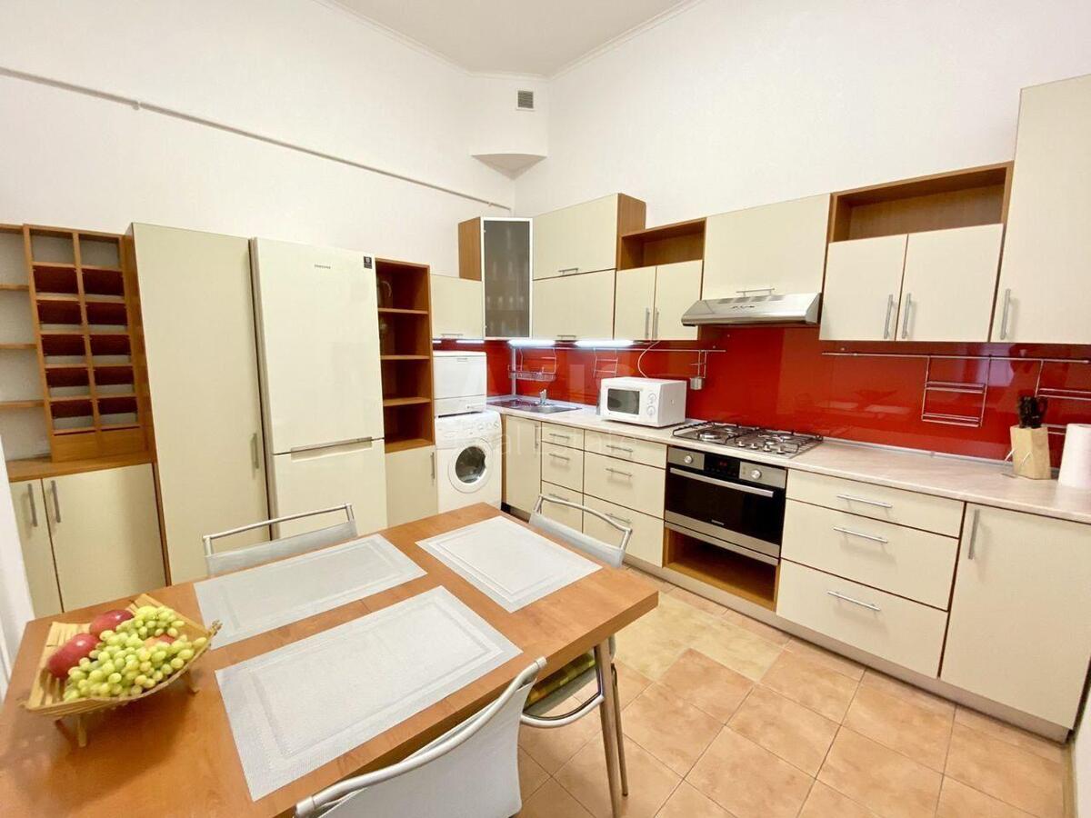 2к квартира ул. Пирогова 1/35