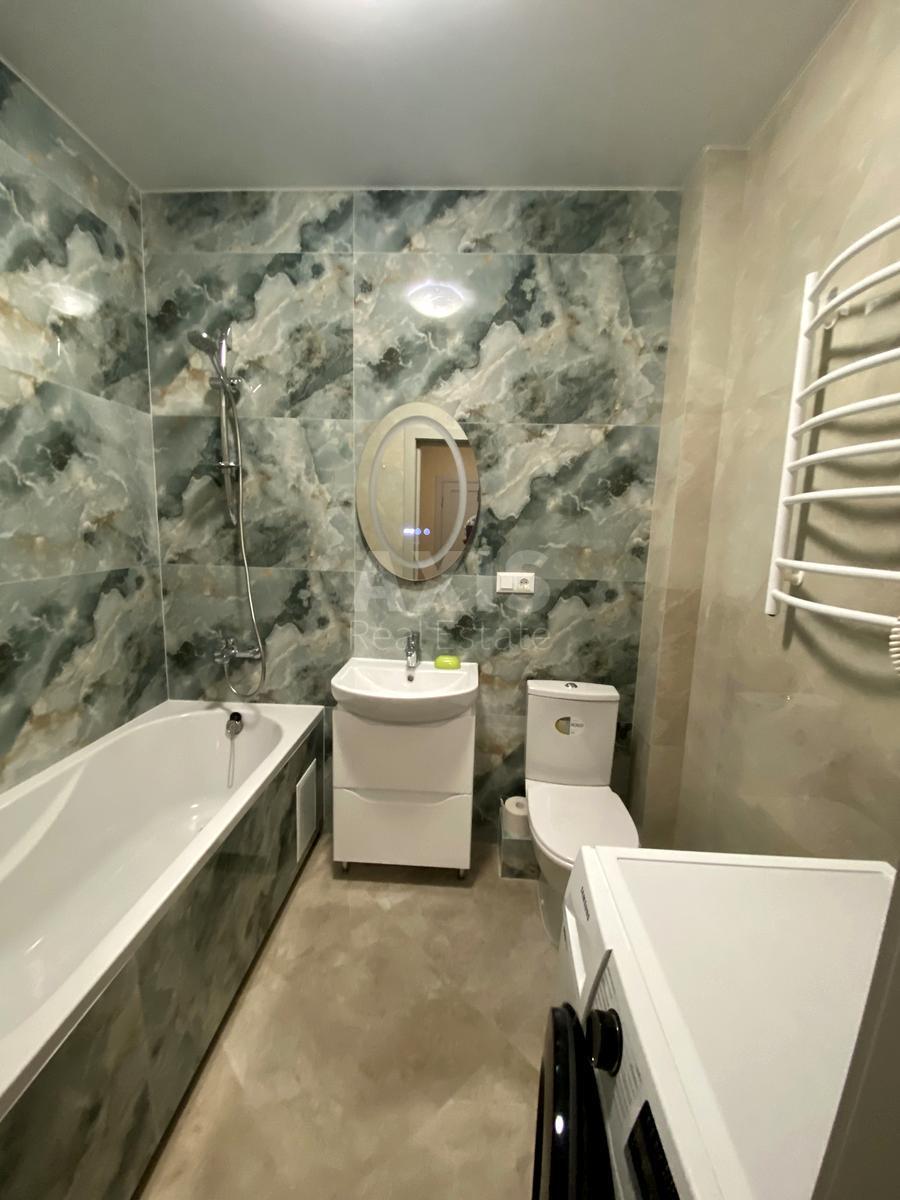 1к квартира пр-т Бандеры Степана 32Д597264