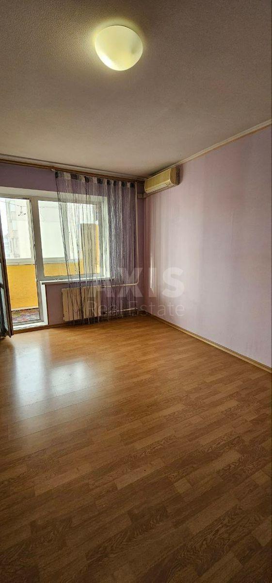 3k apartment vul. Revuc'kogo 182
