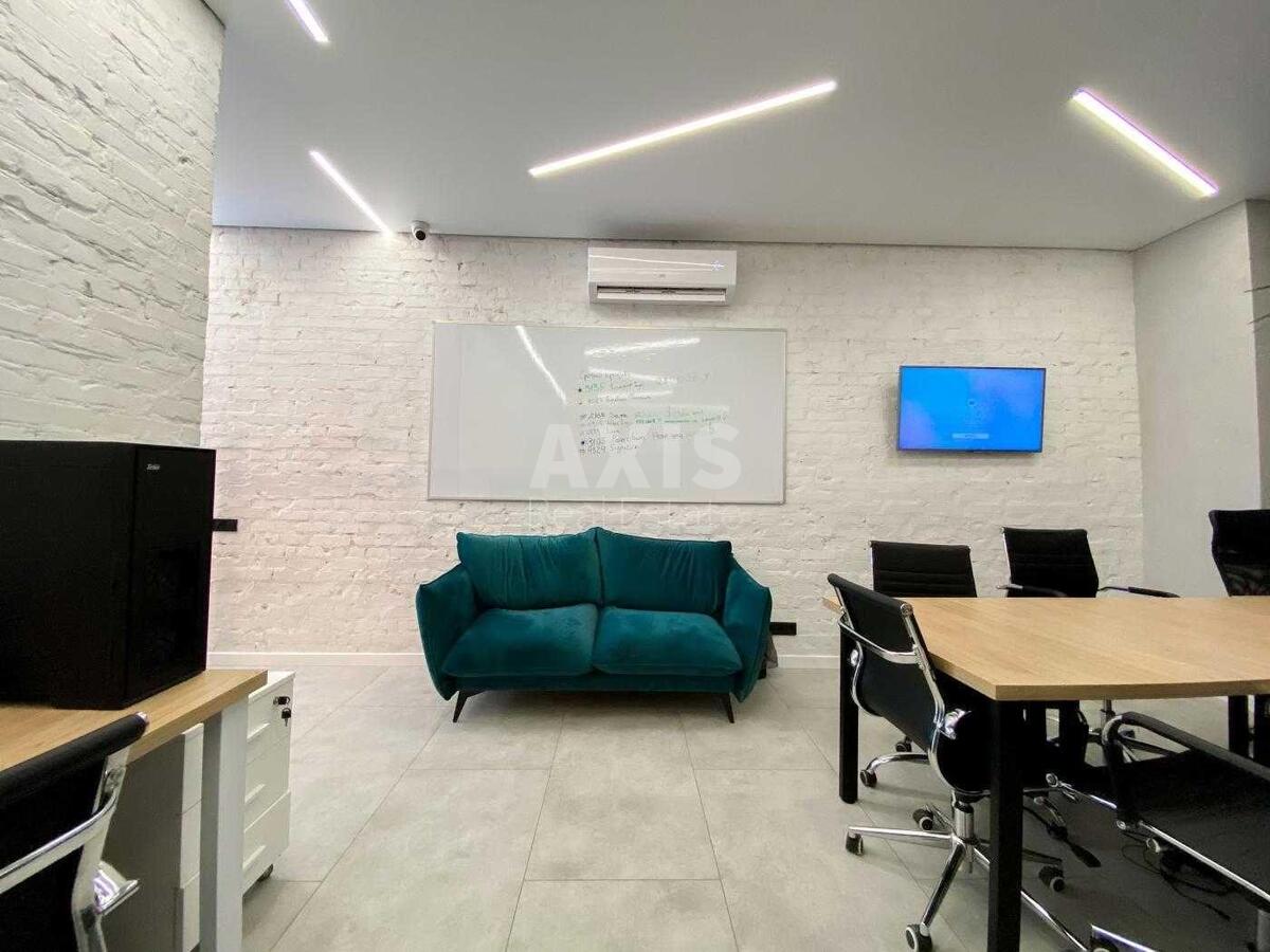 Офис ул. Андрея Верхогляда 19А, 82м2640825