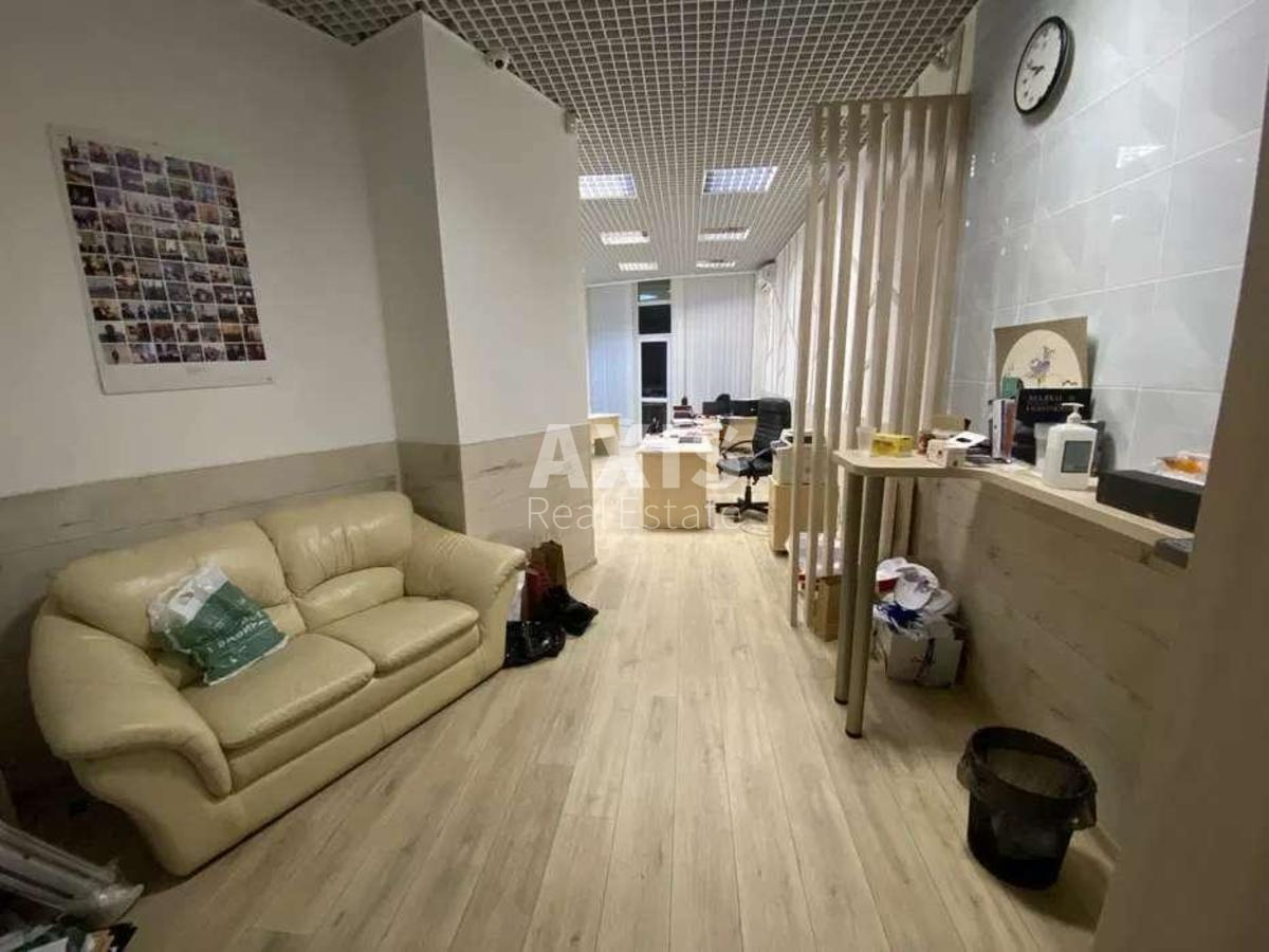 Office vul. Jevgena Konoval'cja 36, 80m2240515