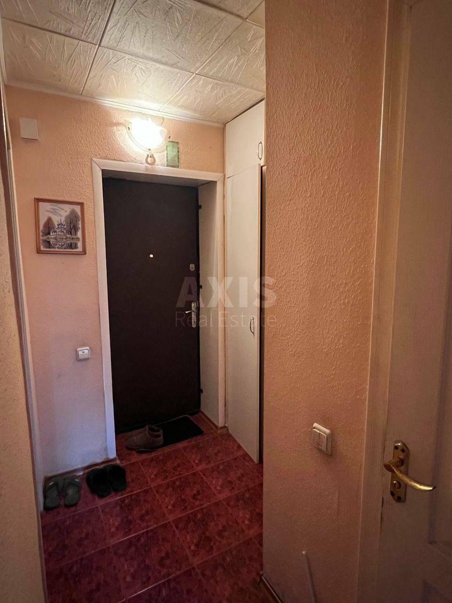 1k apartment vul. Tupoljeva Akademika 15Е1