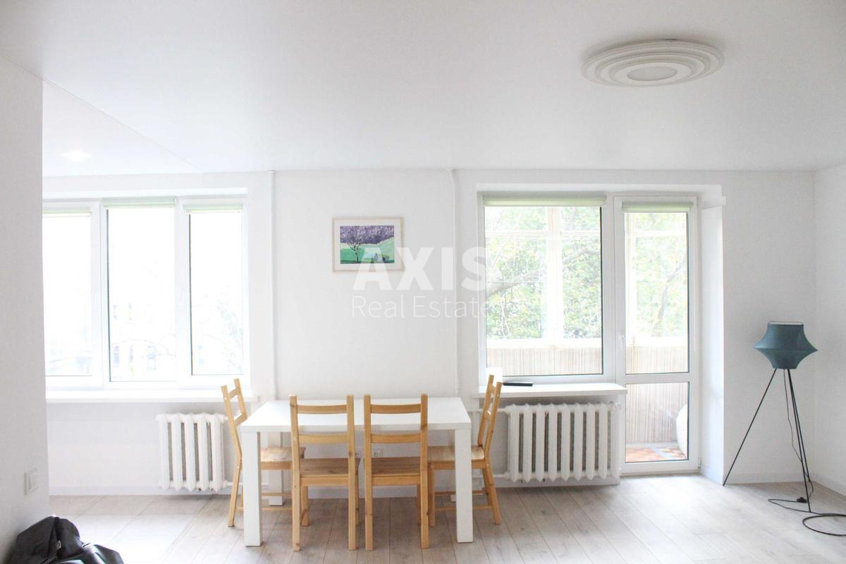 3k apartment vul. Mazepy Ivana 12А