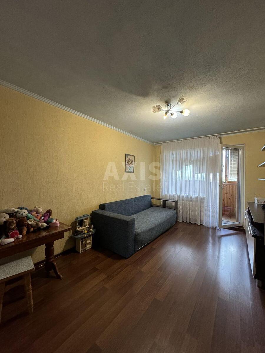 2k apartment vul. Pryrichna 5557314