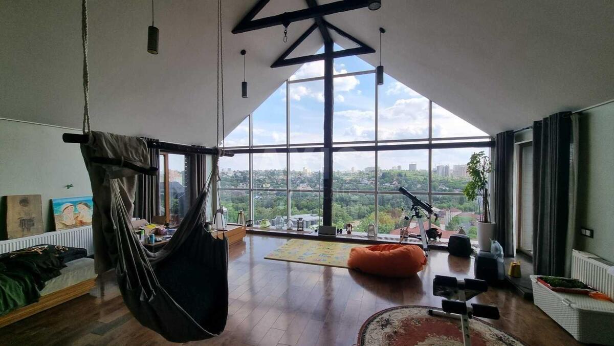2k apartment vul. Myhajla Maksymovycha 24