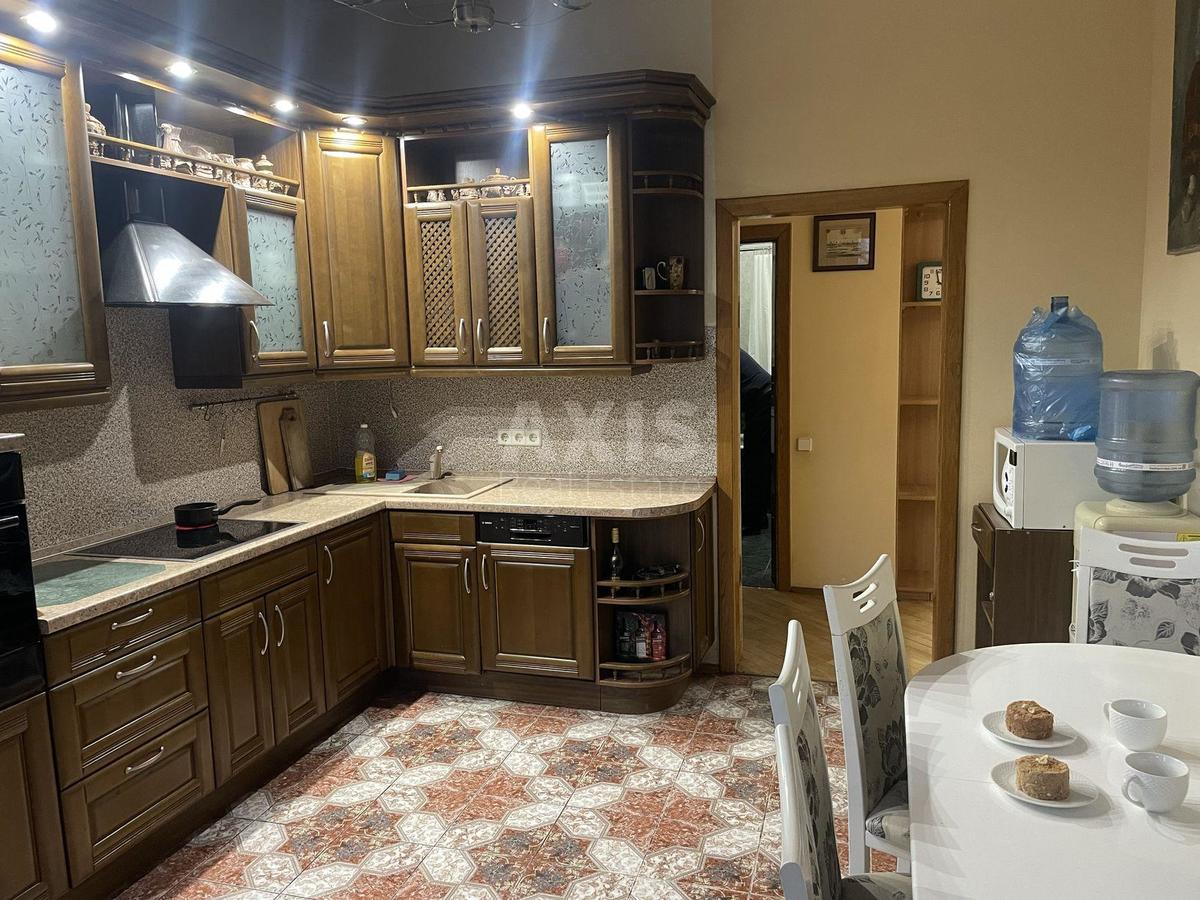 2k apartment vul. Hmel'nyc'kogo Bogdana 39