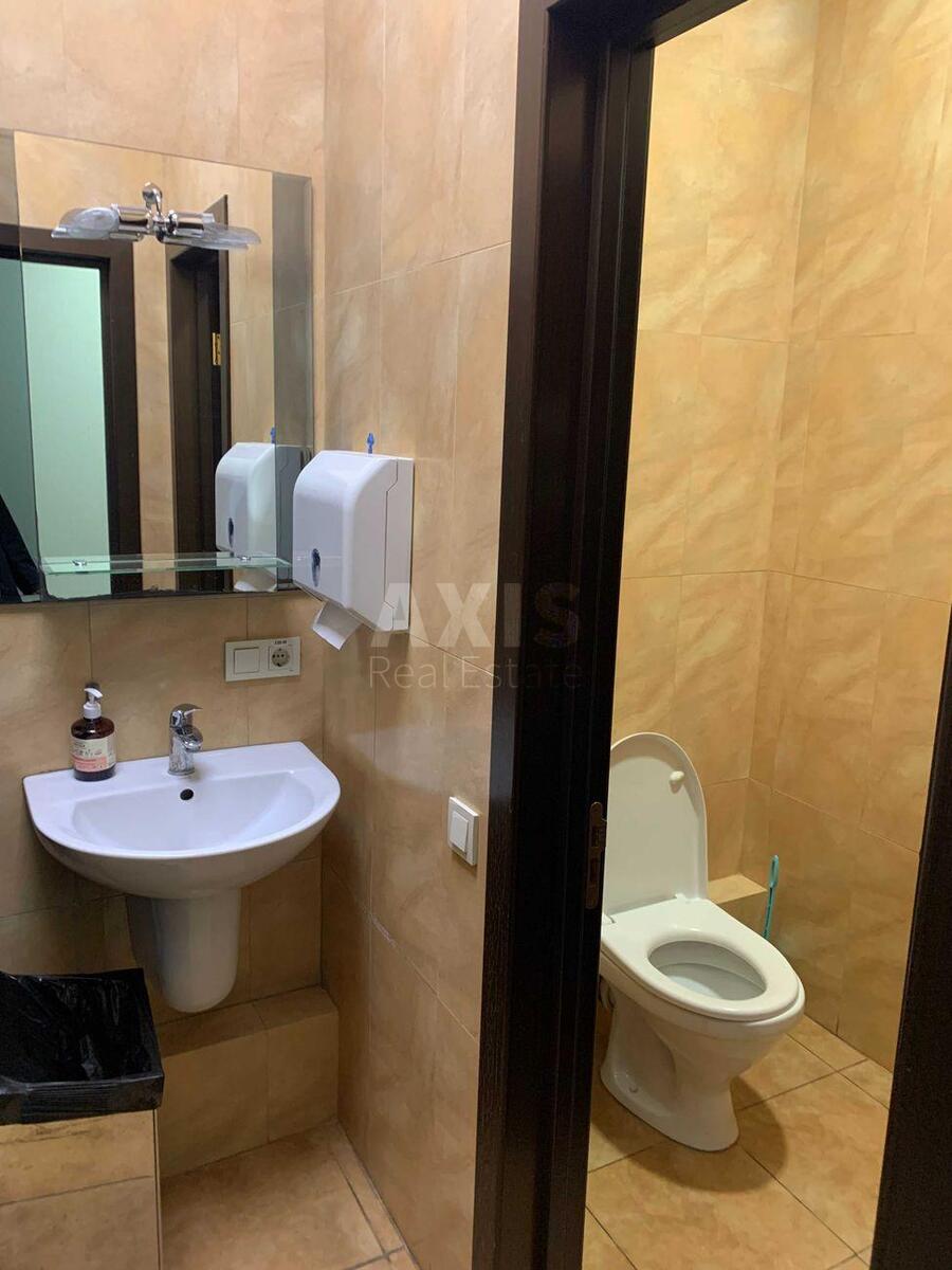 Office vul. Volodymyrs'ka 11, 29m2601578