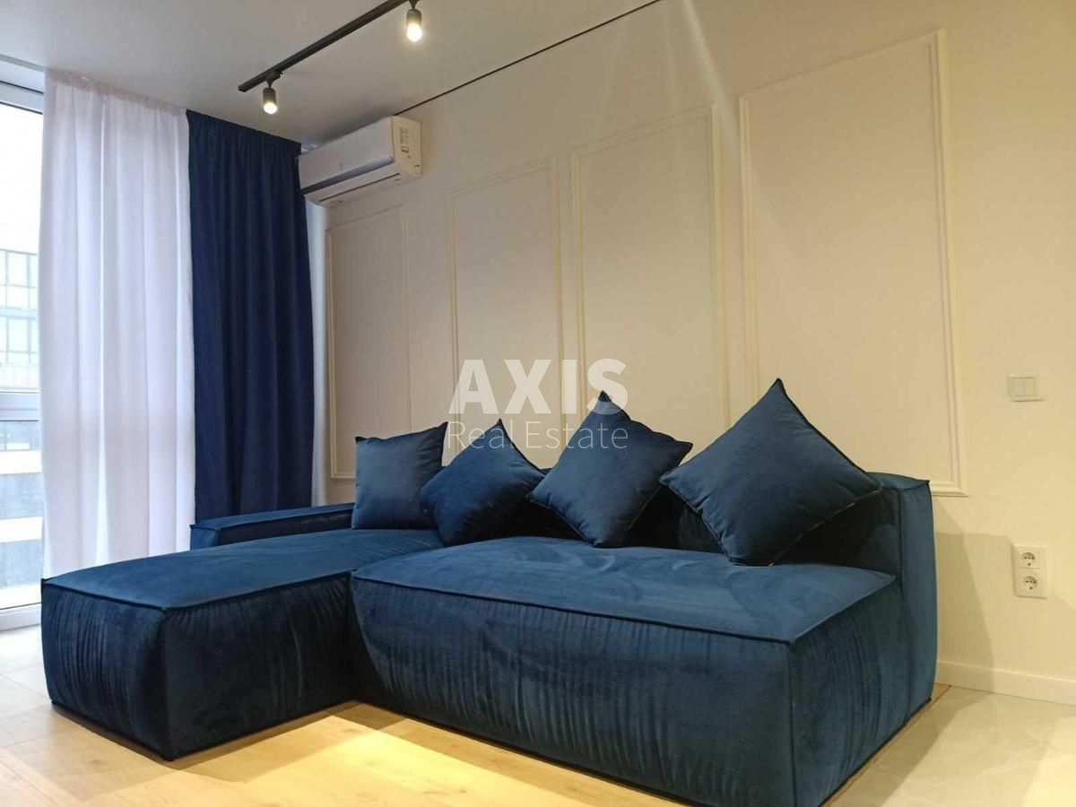 1k apartment vul. Saljutna 2Б466000
