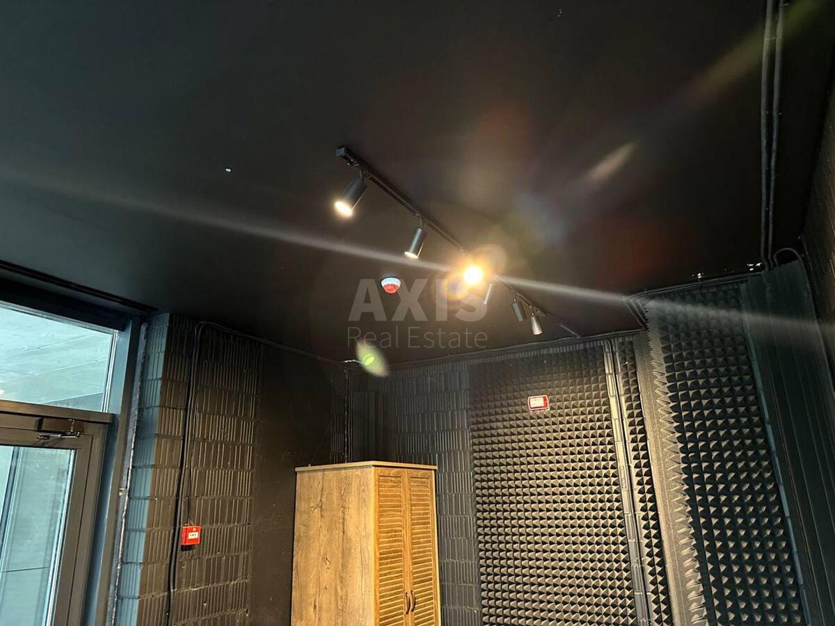 Office vul. Hohlovyh Sim'i' 8, 13m26069113