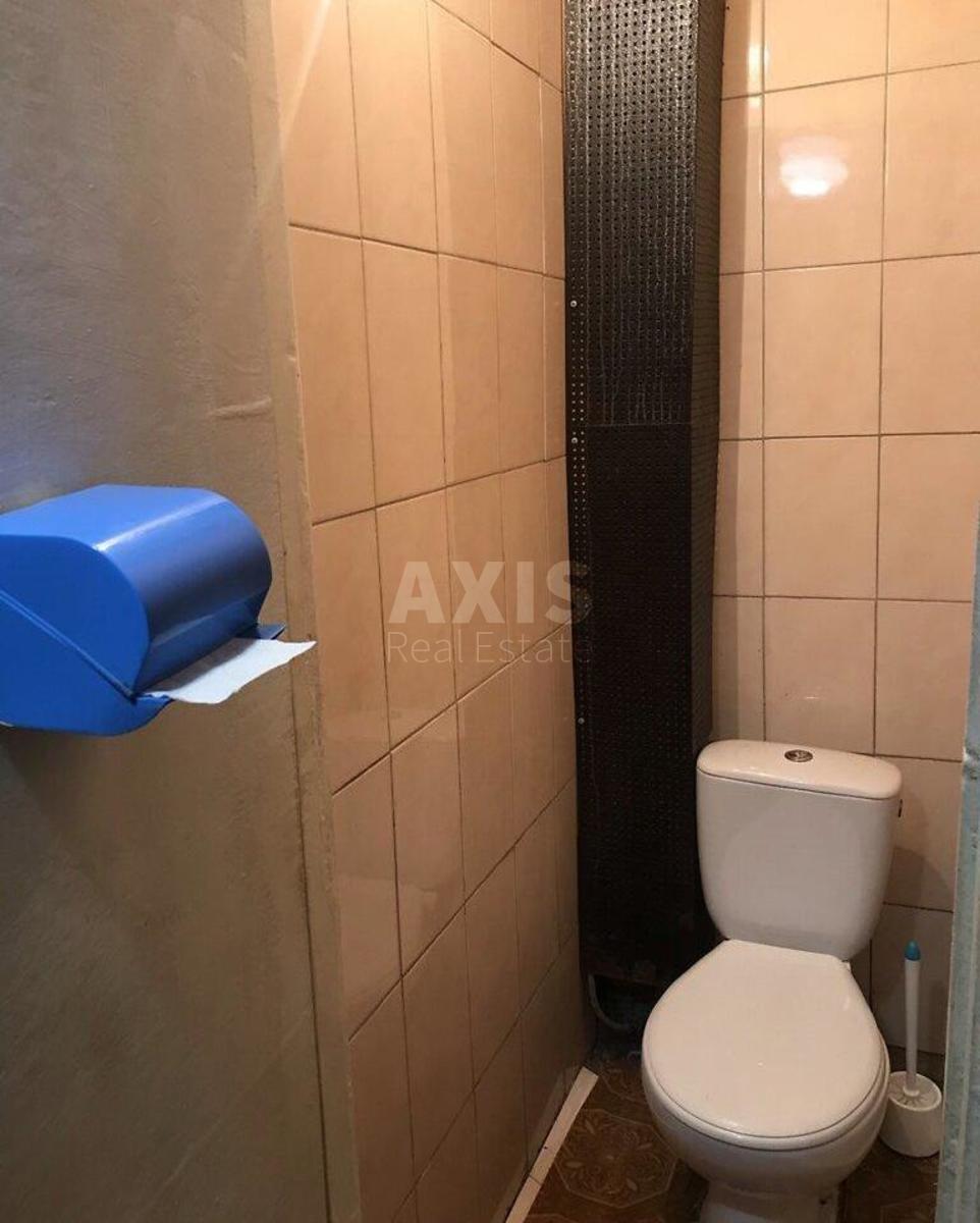 2k apartment vul. Bljuhera Vasylja 12Г4