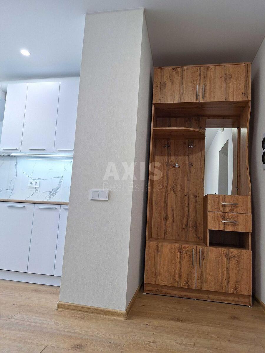 1k apartment vul. Rodyny Kristeriv 20564711
