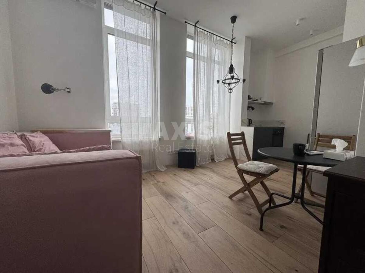 1k apartment vul. Saljutna 2Б608285