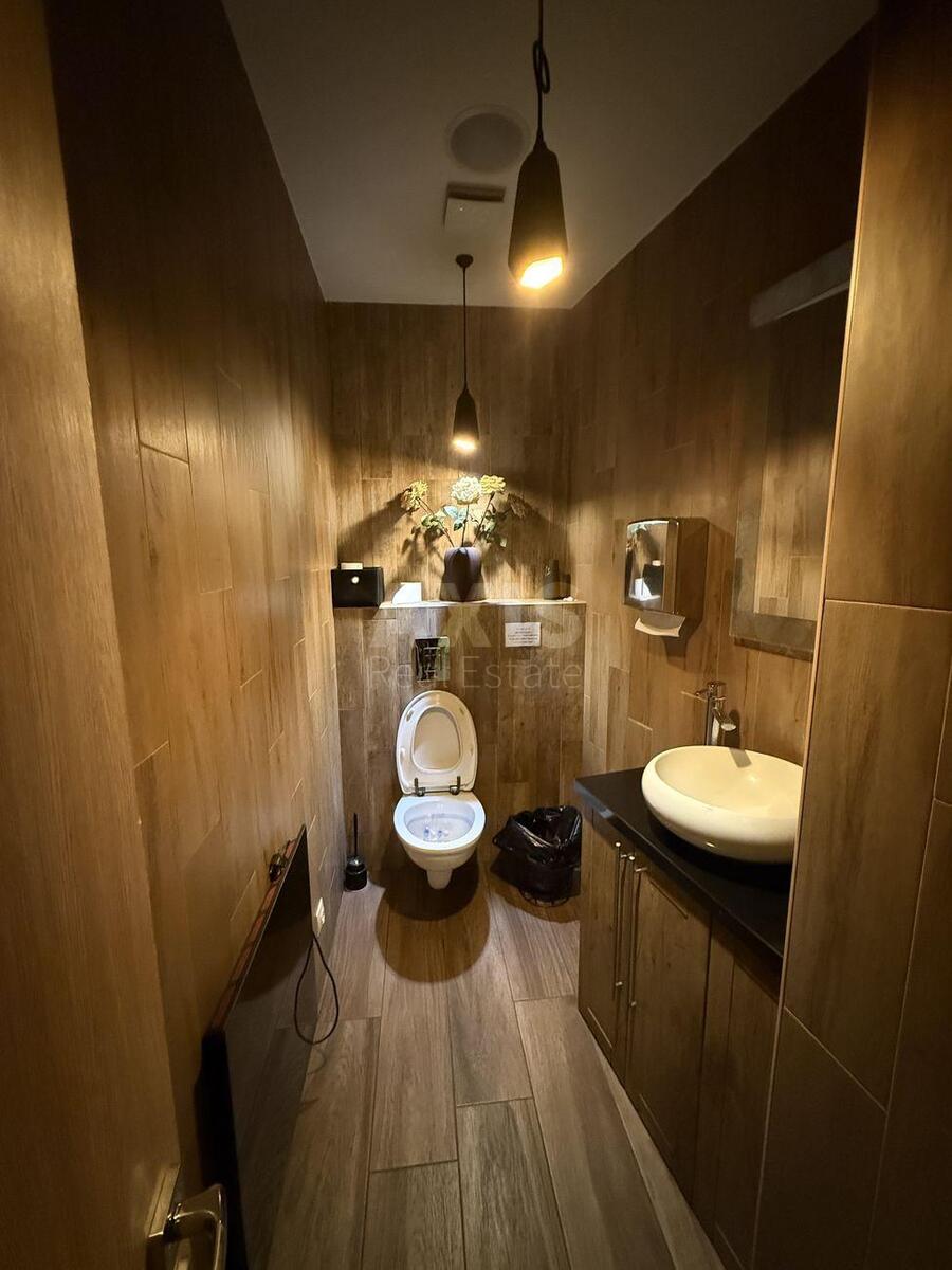 Объект торговли ул. Евгения Коновальца 36Д, 258м2608494