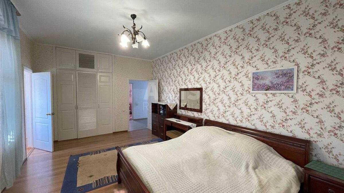 House vul. Turgenjeva, 300m2, Kyiv city2