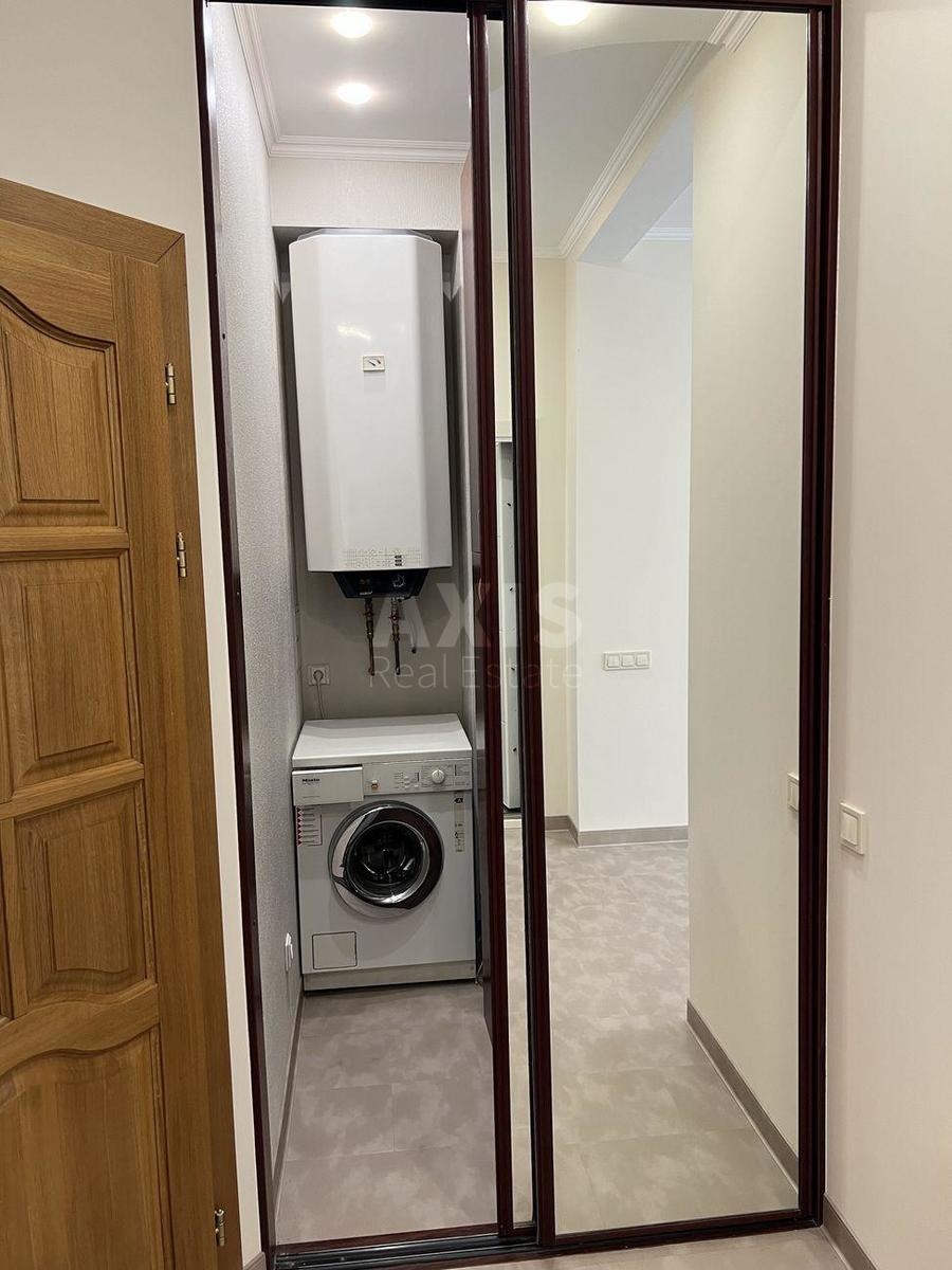 2к квартира ул. Константиновская 225